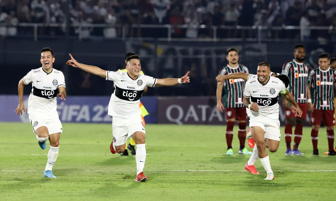 Olimpia elimina Atlético Nacional e irá enfrentar Fluminense na