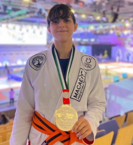 Aos 14 anos, Mariana Zamorano vem deixando seu nome registrado no Jiu-Jitsu