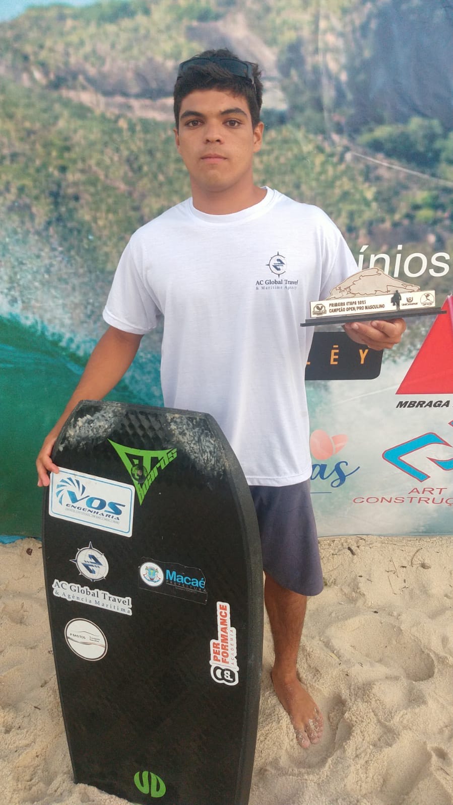  Carlos Bastos sagrou-se campeão da I Etapa do Circuito Recreio dos Bandeirantes de Bodyboard