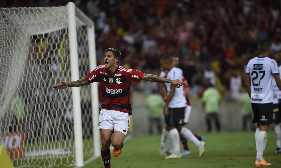 O Flamengo goleou o Maringá por 8 a 2