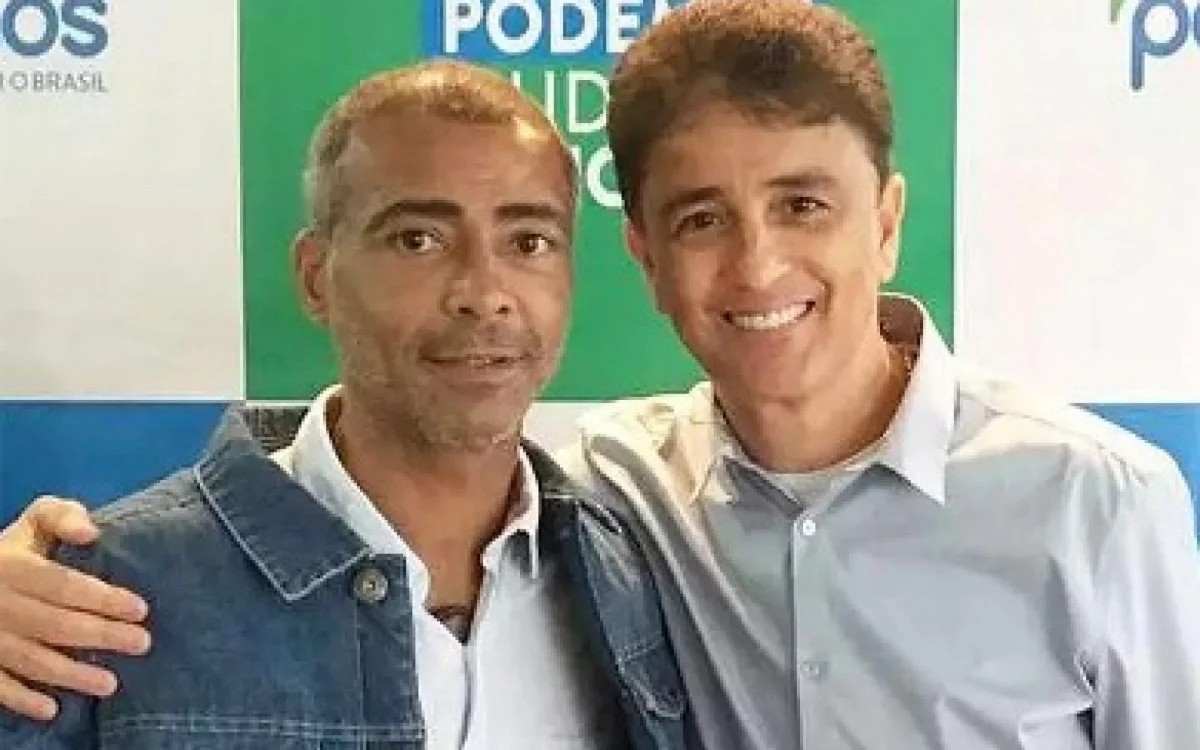 Ex-atacante explicou o desentendimento que teve com o Baixinho por conta de política