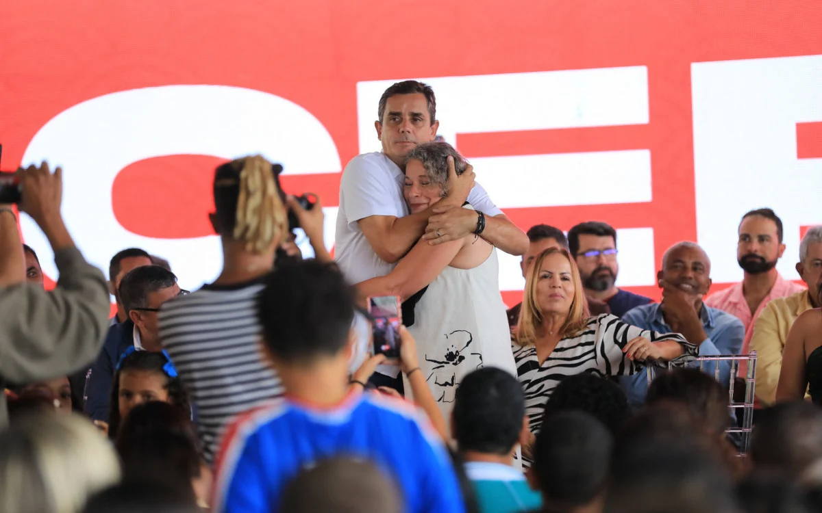 Prefeito Fabiano Horta na inauguração da maior escola integral do Brasil