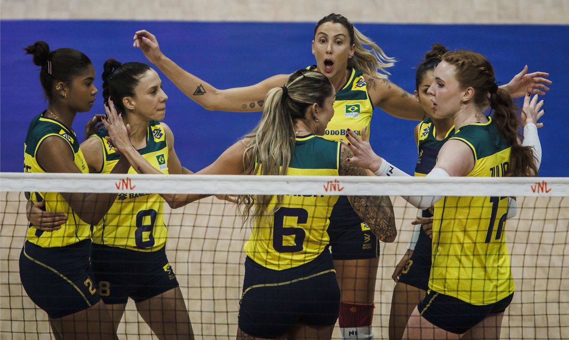 Seleção brasileira triunfou por 3 sets a 0