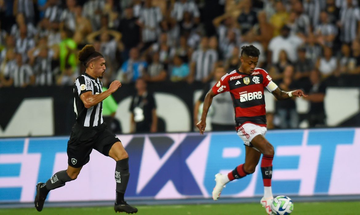 Líder isolado do Campeonato Brasileiro foi superado em casa por 2 a 1
