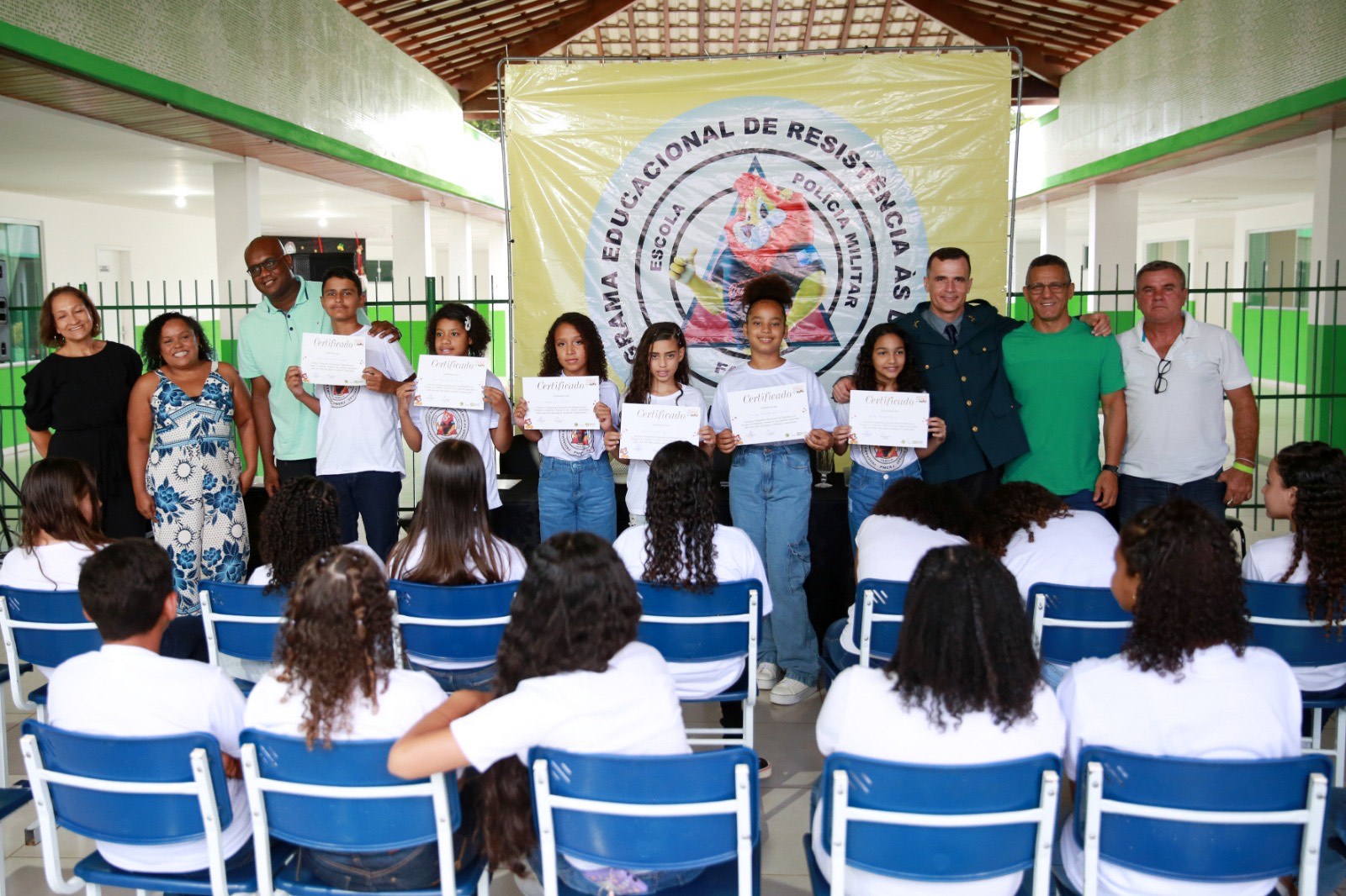 Os alunos finalizaram o curso com a produção de redações sobre os temas abordados em sala de aula