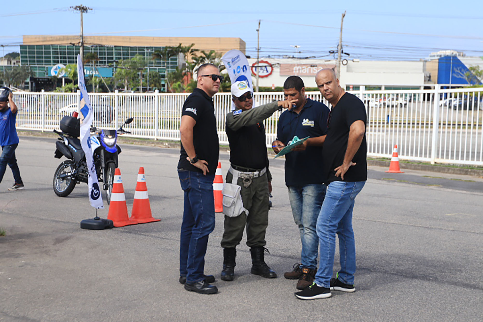 Ao todo participaram do torneio instrutores de motocicletas de 18 autoescolas 