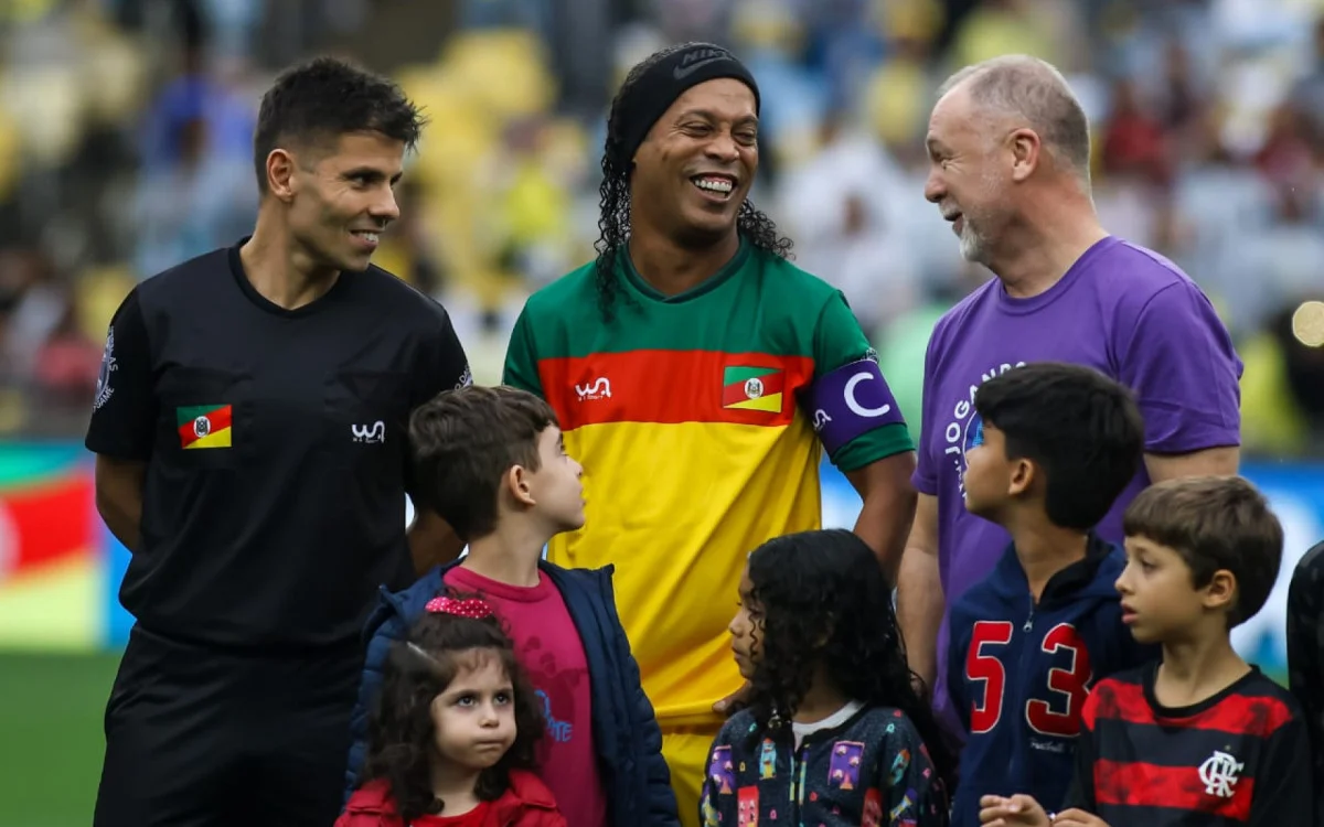 Ronaldinho em evento do Futebol Solidário no Maracanã