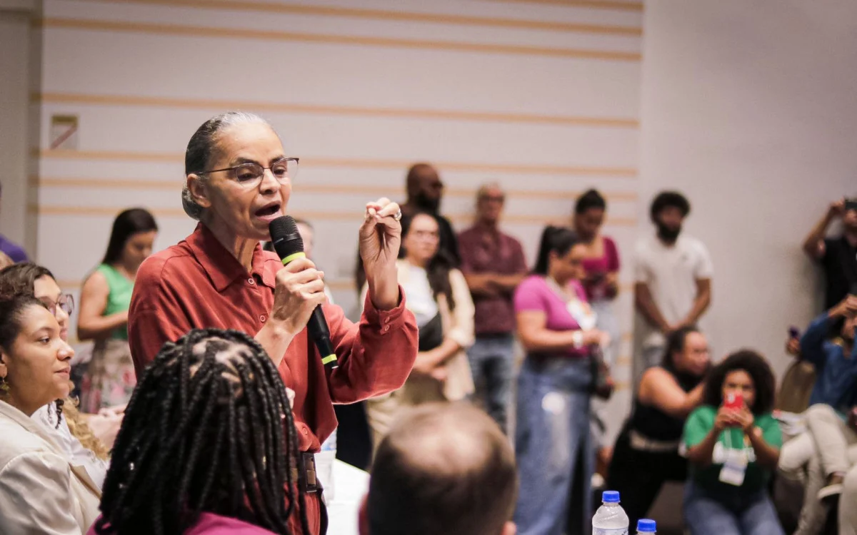 Evento reuniu lideranças de diversos partidos e contou com a presença da ministra do Meio Ambiente e Mudanças Climáticas, Marina Silva.