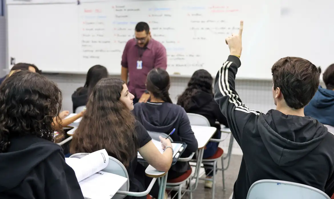 Licença-prêmio dos profissionais da educação foi extinta