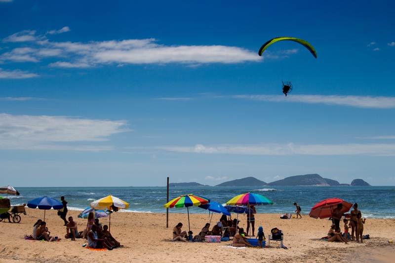 Usuários das praias e cachoeiras devem ficar atentos às normas