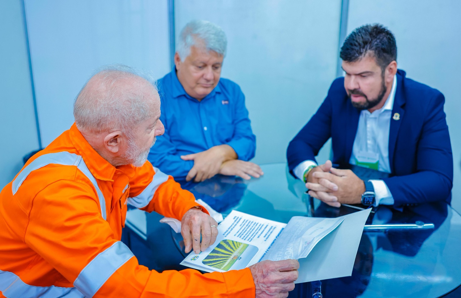 O encontro aconteceu durante o anúncio da Petrobras de retomada da indústria naval