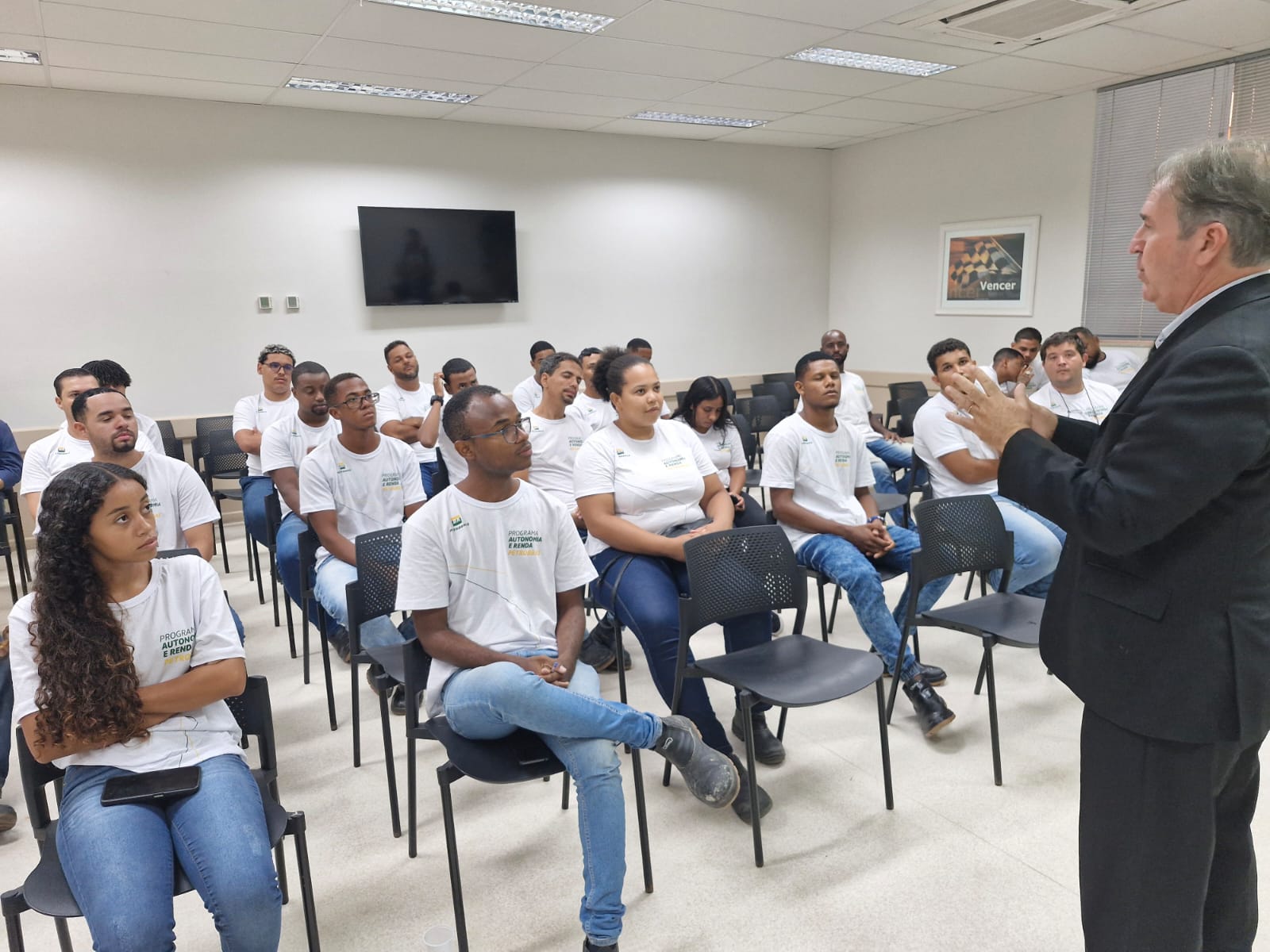 Alex Murteira bateu papo com alunos do Programa Autonomia e Renda, parceria entre Firjan SENAI SESI e Petrobras, em Campos dos Goytacazes