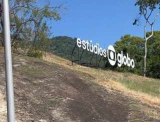 Urgente: Estúdios Globo Invadidos!