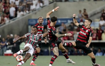 Flamengo vence Fluminense no primeiro capítulo da final do Carioca