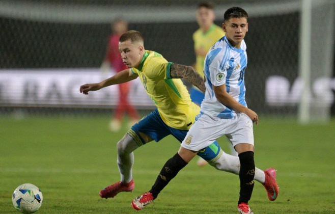 Sul-Americano sub-20: Brasil não vê a cor da bola e perde para a Argentina por 6 a 0